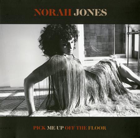 Norah Jones - Pick Me Up Off The Floor