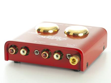 Music Hall Audio - Bellari MC Step-Up Transformer with 24kt. Gold Transformer Covers