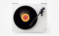 Rega - PLANAR 2 TURNTABLE