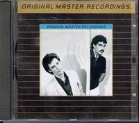 Daryl Hall and John Oates - Voices
