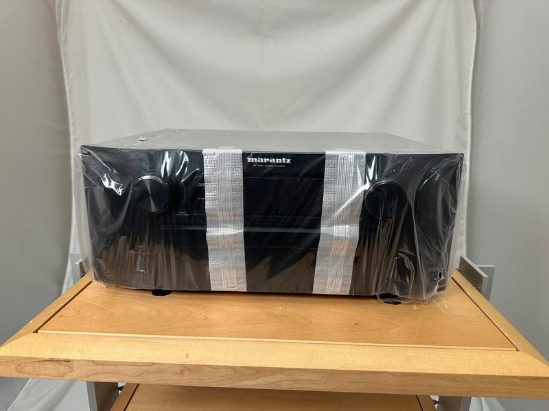 Marantz - AV8003 A/V Pre Amplifier