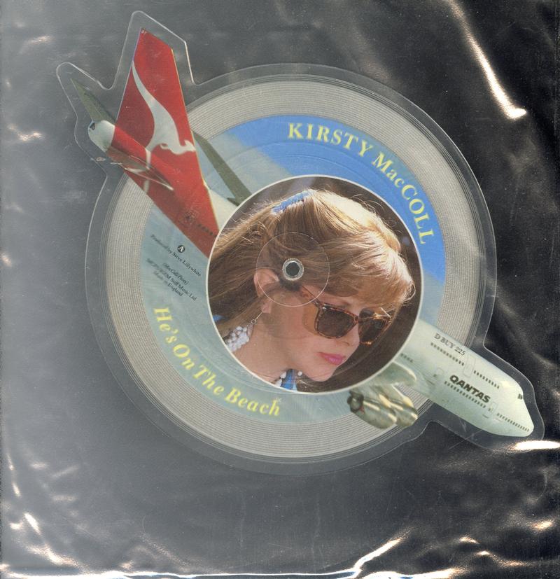 Kirsty MacColl - He's On The Beach